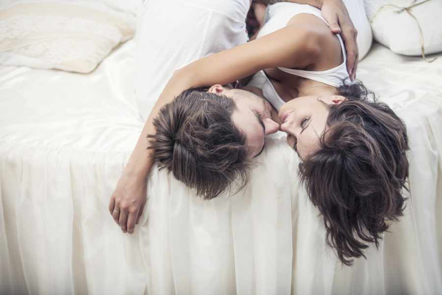 Что сексуально удовлетворенные пары делают в постели