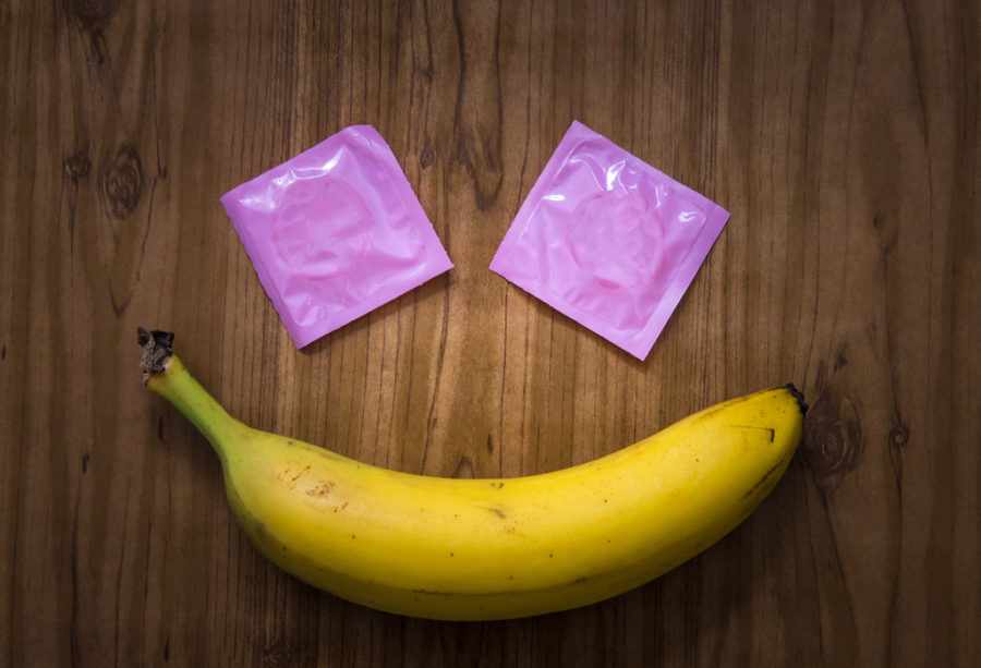 Как надевать презерватив ртом