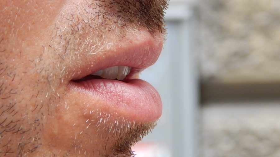 мужские губы